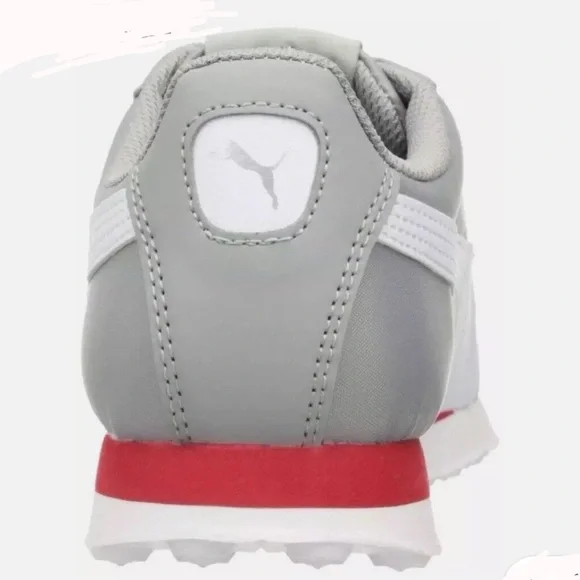 PUMA• EUC• Worn Once• SIZE 8 **fit like a 9** - Picture 4 of 5